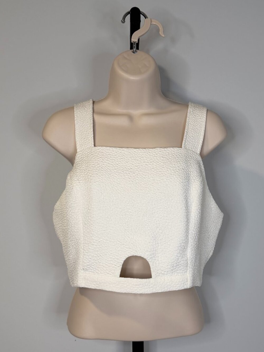 JOA White Sleeveless Crop Top - Size L